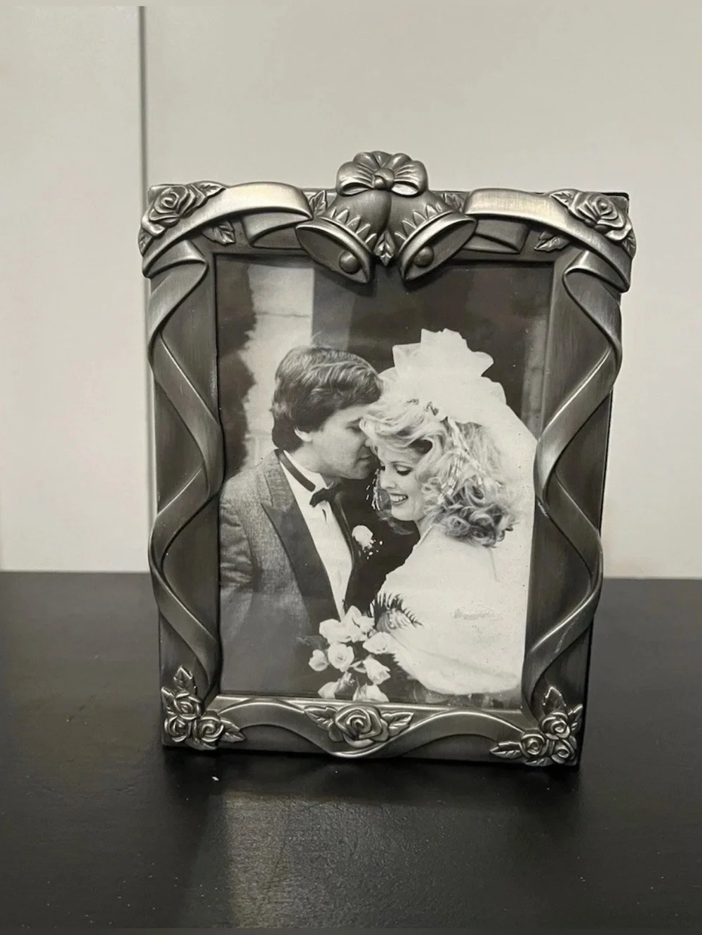 Wedding Photo Album Pewter Frame 80 Photos 4x6 Bells Roses Velvet Cover 90s Read